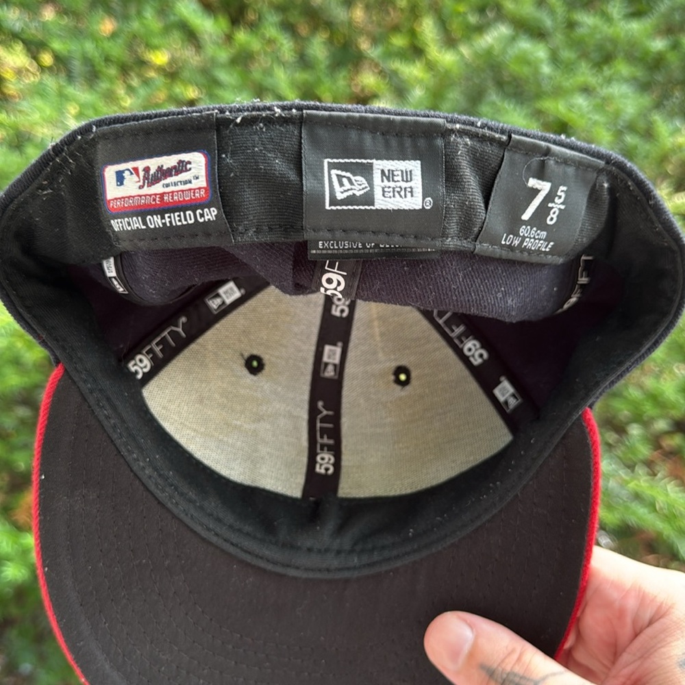 Early 2000’s Cleveland Indians Chief Wahoo Fitted Baseball Hat - Picture 6 of 7